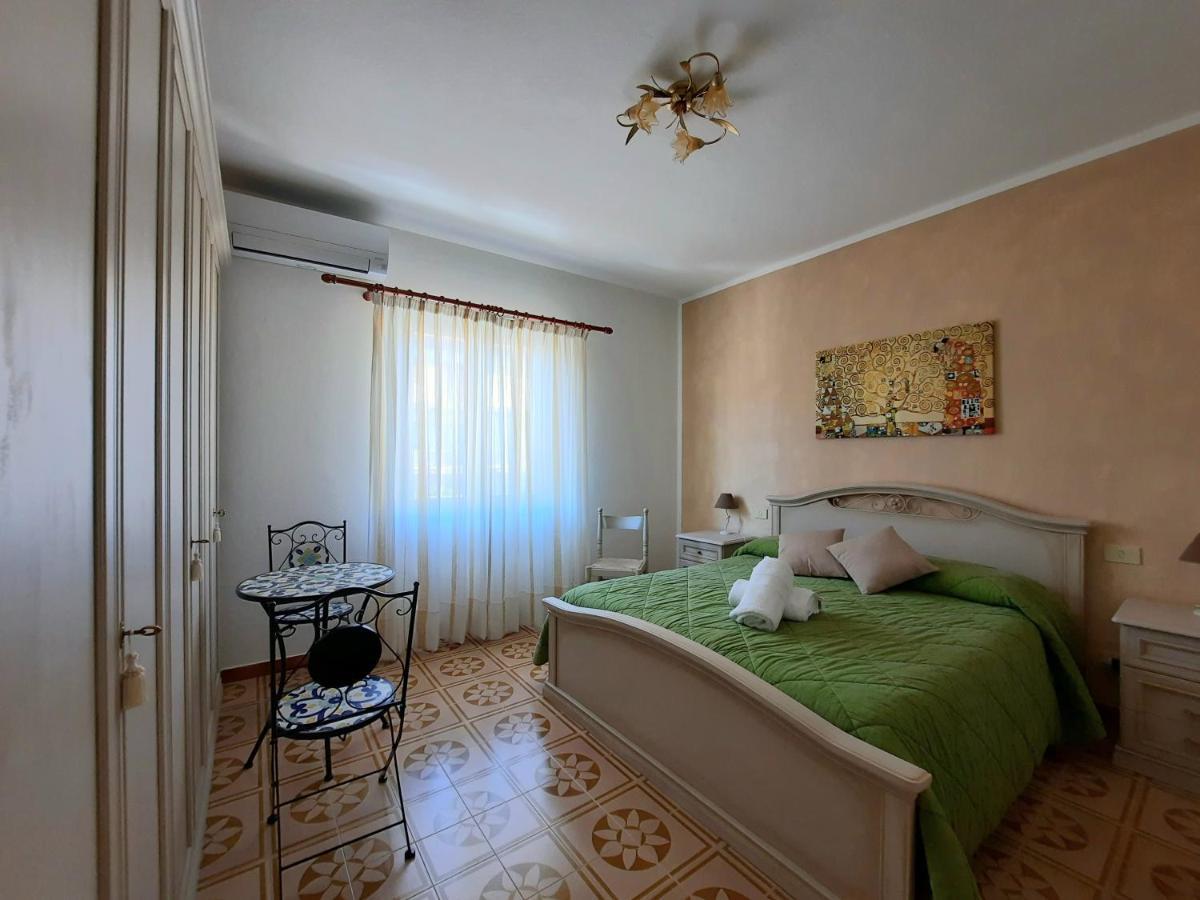 Da Ghjuannedda Apartment Arzachena Bagian luar foto